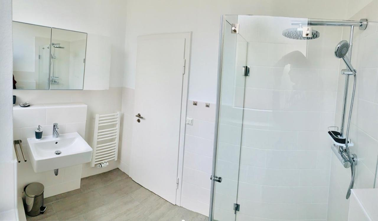Moderner Bungalow, 20 Minuten Bis Hannover City, 24H Check-In Garbsen Eksteriør bilde